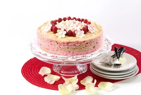 Joghurt-Himbeer-Crepes-Torte.jpg